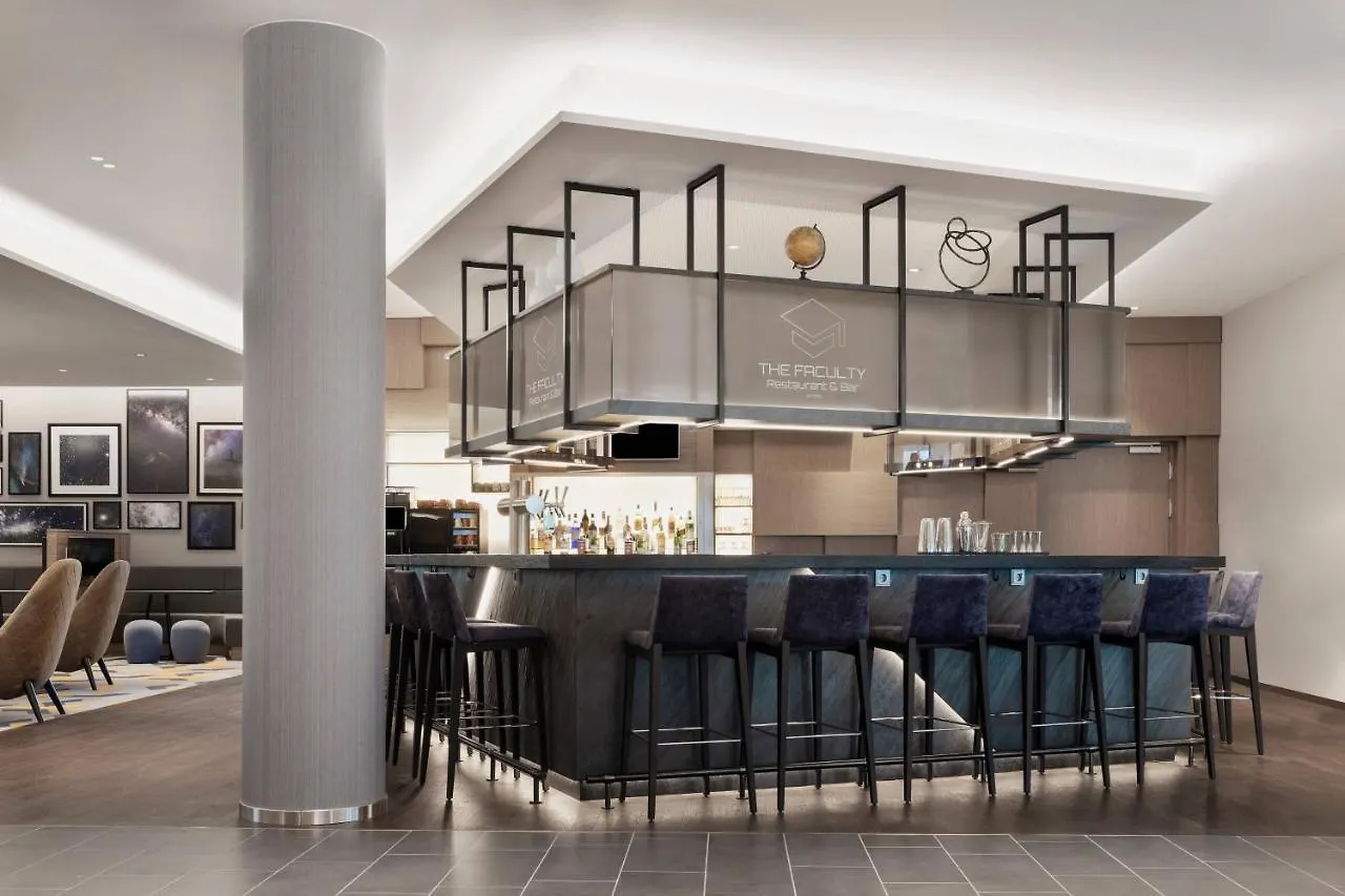 Hotel Courtyard By Marriott Munich Garching Garching bei München
